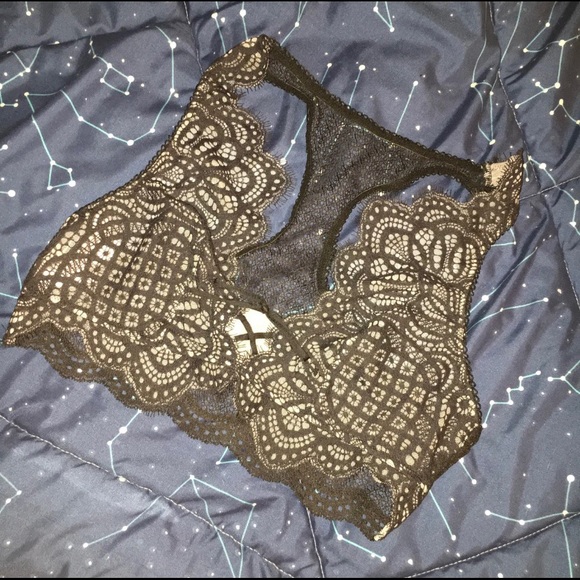 ❌SOLD❌ on Mercari—VS Dream Angels Black Bralette - Picture 3 of 5